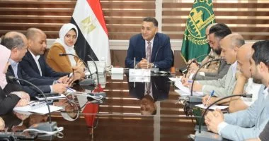 محافظ القليوبية يوجه بسرعة إنهاء أعمال المرافق بطريق طوخ شبين القناطر