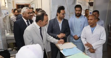 محافظ سوهاج يتفقد مستشفى سوهاج العام ويوجه بتحسين مستوى الخدمات الطبية