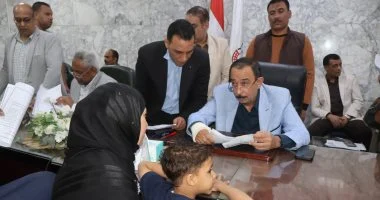محافظ سوهاج يوجه بسرعة الاستجابة لمطالب المواطنين خلال اللقاء الجماهيري