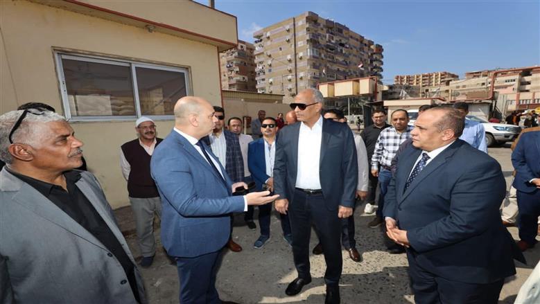 محافظ كفر الشيخ يتفقد صوامع القمح ويتابع انتظام عمليات التوريد بدعم المزارعين
