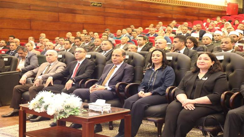 وزيرة التضامن تعلن دعم 26 ألف أسرة بالمنيا ضمن المرحلة الأولى من “مواطنة”