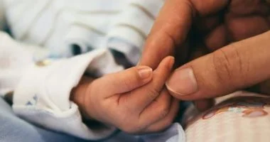5 مشكلات صحية شائعة بعد الولادة: الوقاية والعلاج للأمهات الجدد