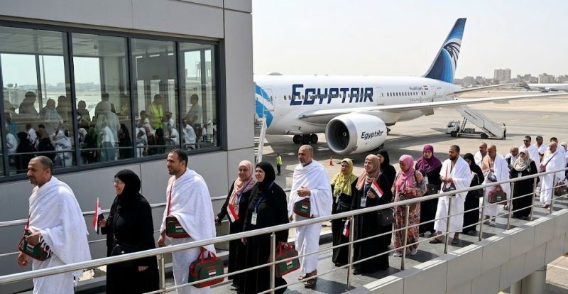 مصر للطيران تبدأ تسيير أولى رحلات الجسر الجوي لنقل الحجاج إلى السعودية