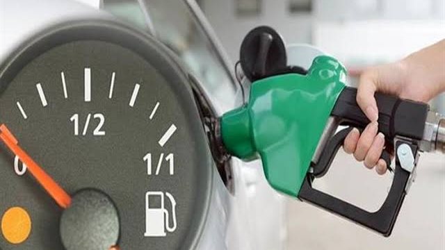 أسعار البنزين والسولار اليوم الأحد 3 مايو.. اعرف سعر اللتر