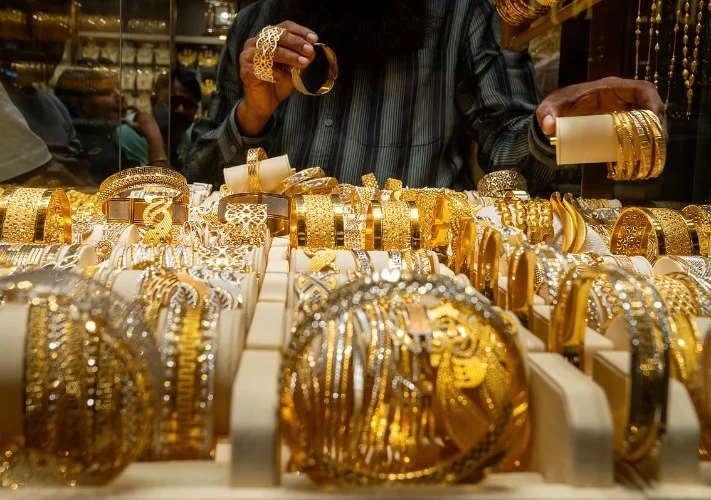 بعد موجة ارتفاعات متتالية.. أسعار الذهب تستقر في مصر والأوقية قرب 4743 دولارًا