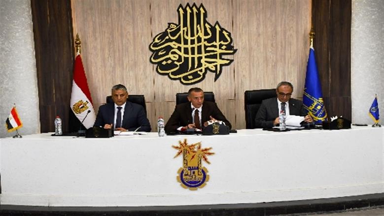 أسوان: قرارات حاسمة لـ “التوك توك”.. الترخيص شرط لـ “البنزين”