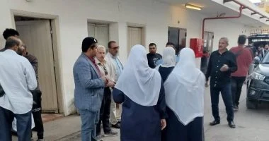 إحالة 12 طبيباً وممرضاً بمستشفى السادات المركزي للمنوفية للتحقيق بسبب الغياب