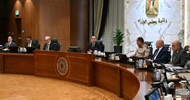 الحكومة توجه بتطبيق صارم لإجراءات الترشيد في كل الوزارات