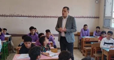 تعليم دمياط يتابع انتظام امتحانات المستوى الرفيع بمدارس اللغات