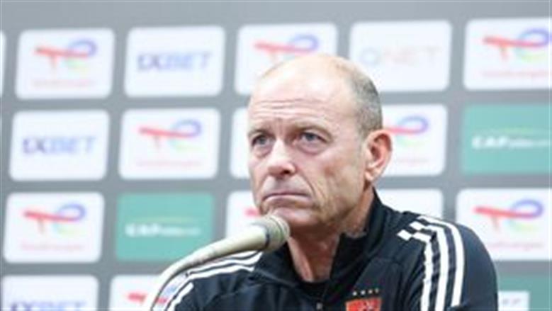 توروب: فوز الأهلي على الزمالك مستحق.. عشت المباراة بكل حواسي