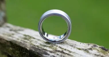 خاتم Oura الذكي يقدم ميزات متقدمة لتتبع الصحة الهرمونية للمرأة