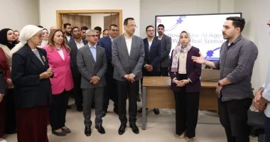 خريجو مبادرات الاتصالات يحققون دخلًا بالعملة الصعبة بالذكاء الاصطناعي