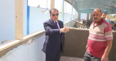 رئيس جامعة قنا يتفقد أعمال تجهيز مكتب استعلامات المدن الجامعية للطالبات