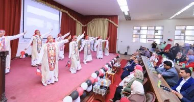 رئيس جامعة كفر الشيخ يشهد الملتقى الإبداعي لطلاب تربية كفر الشيخ