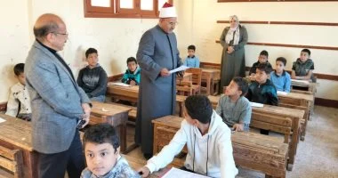 رئيس منطقة الإسماعيلية الأزهرية يتفقد امتحانات النقل بالمحافظة