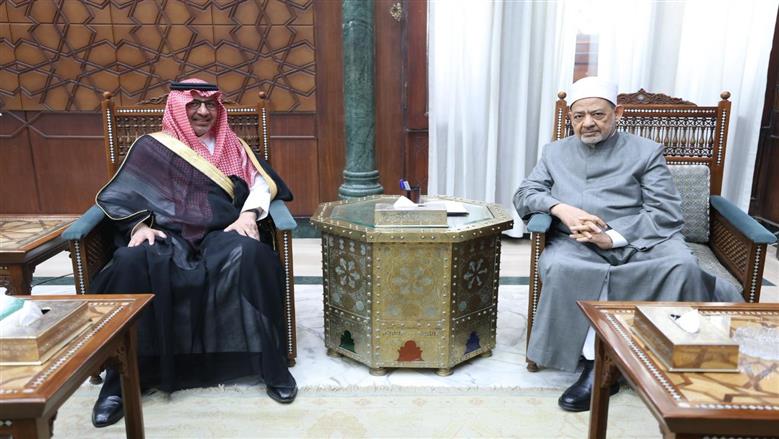 شيخ الأزهر يشيد بجهود السعودية في خدمة الحجاج ويعمق التعاون المشترك