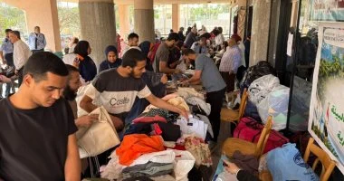 طب الإسكندرية تفتتح معرض الملابس الخيري للطلاب والعاملين بالمجمع الطبي