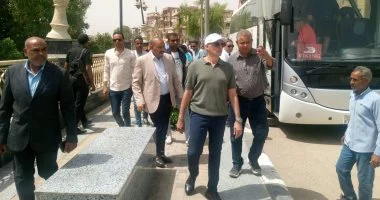 محافظ أسوان يتفقد المسار السياحي ومشروع الكورنيش بمدينة إدفو