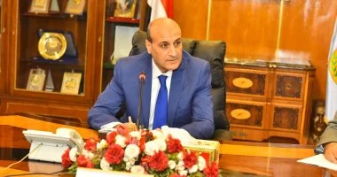 محافظ أسيوط يعلن بدء صرف منحة عيد العمال للعمالة غير المنتظمة