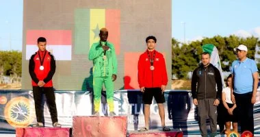 محافظ أسيوط يهنئ أبطال المحافظة بحصد ميداليتين في البطولة الأفريقية للمصارعة