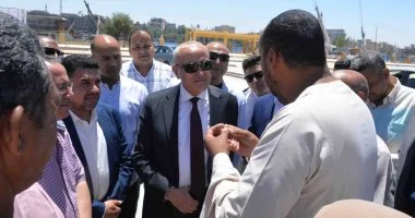 محافظ الأقصر يتفقد المشروعات الخدمية ويتابع أعمال كورنيش القرنة