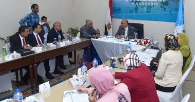 محافظ الإسكندرية يعقد لقاءً جماهيرياً بحي الجمرك لبحث شكاوى المواطنين