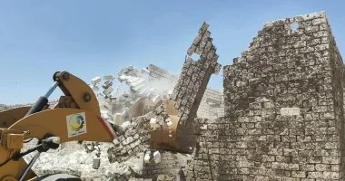 محافظ البحيرة توجه بإزالة 32 حالة تعدٍ على الأراضي الزراعية وأملاك الدولة