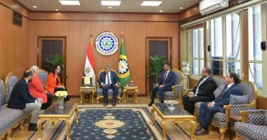 محافظ الدقهلية يبحث تعزيز برامج التبادل التعليمي مع هيئة فولبرايت