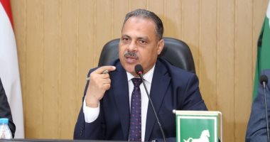 محافظ الشرقية يوجه بتيسير إجراءات سفر حجاج الجمعيات الأهلية بالمحافظة
