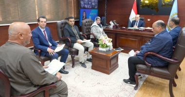 محافظ الغربية يلتقي المواطنين ويوجه بسرعة حل مشكلاتهم