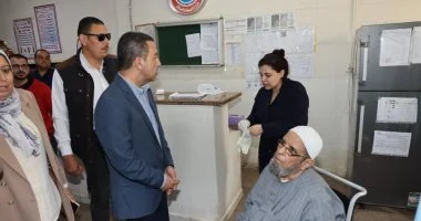 محافظ المنوفية يحيل 14 موظفاً بمستشفى بركة السبع للتحقيق بالتغيب عن العمل