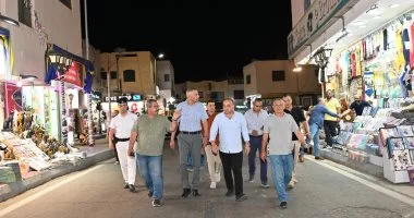 محافظ جنوب سيناء يتفقد السوق القديم بشرم الشيخ ويوجه بالحفاظ على مظهره الحضاري