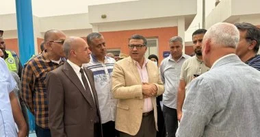 محافظ قنا يتفقد مشروعات حياة كريمة بمركز دشنا