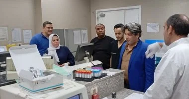 مدير تأمين بني سويف يحيل أطباء وممرضين للتحقيق للغياب عن النوبتجية