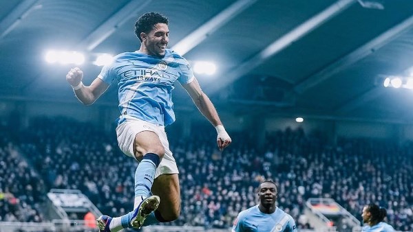 عمر مرموش على رادار عملاقة أوروبا في الانتقالات الصيفية