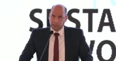 وزير العمل يعلن إطلاق منصة رقمية لربط الباحثين عن عمل بالشركات محليًا ودوليًا