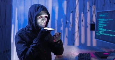 وسائل التواصل الاجتماعي تتحول لساحة احتيال رقمي بمليارات الدولارات