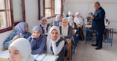 وكيل تعليم الفيوم يتفقد انتظام العملية التعليمية بمدارس شرق الفيوم