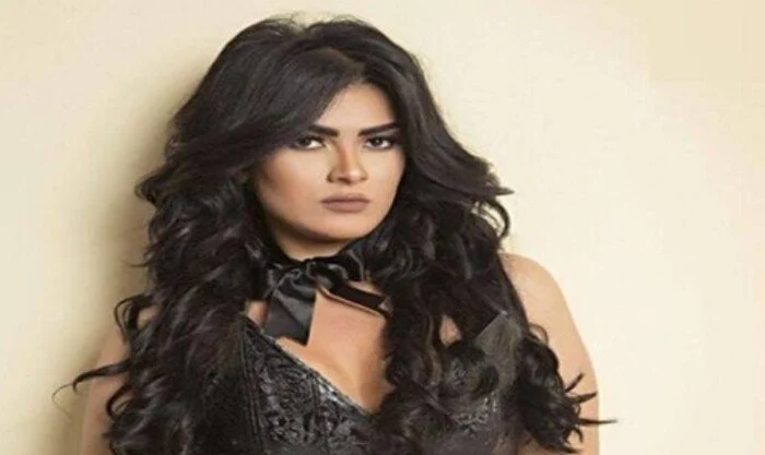 بعد القبض عليها.. من هي الفنانة ياسمينا المصري؟
