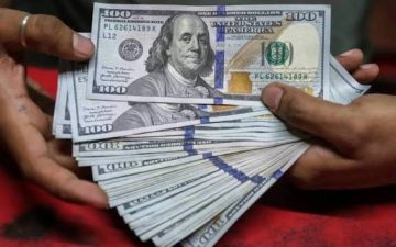 اقترب من حاجز الـ 56 جنيه.. أسعار الدولار تصل لأرقام قياسية|آخر تحديث اليوم الإثنين 26 أكتوبر