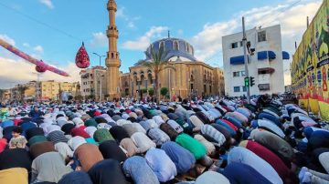 مواقيت الصلاة الجديدة وموعد الجمعة بعد تأخير الساعة 60 دقيقة